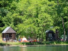 Water's Edge Cabins